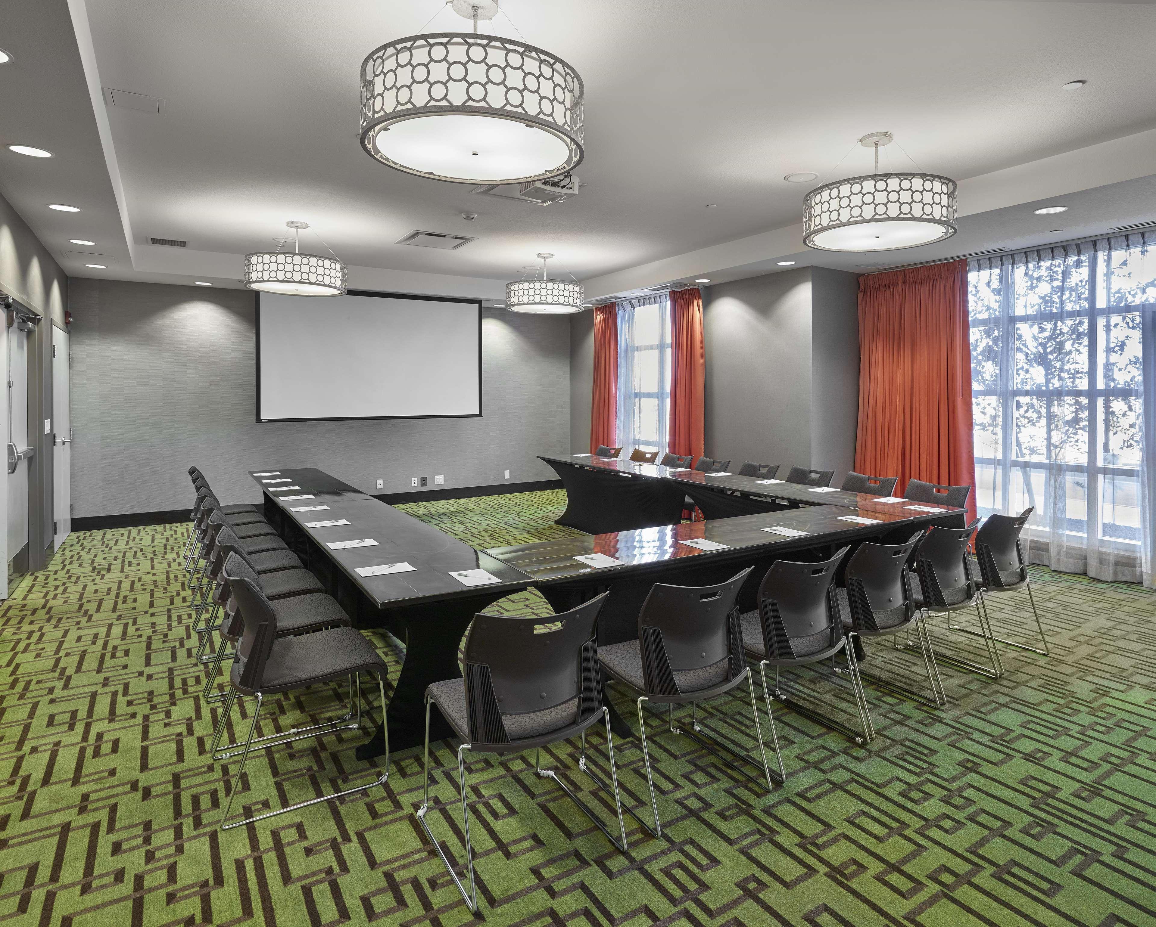 Hampton Inn By Hilton Calgary Airport North Dış mekan fotoğraf