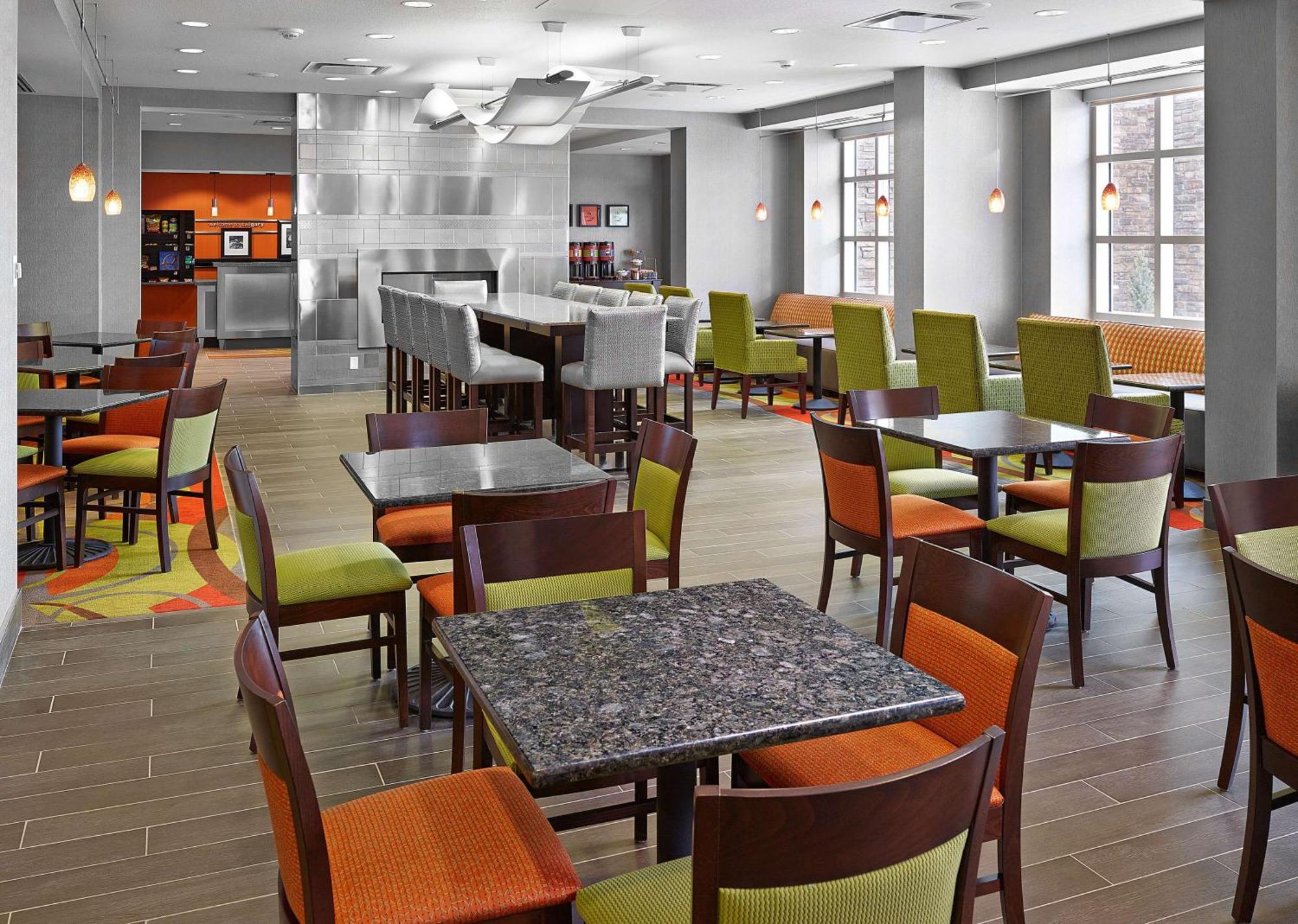 Hampton Inn By Hilton Calgary Airport North Dış mekan fotoğraf