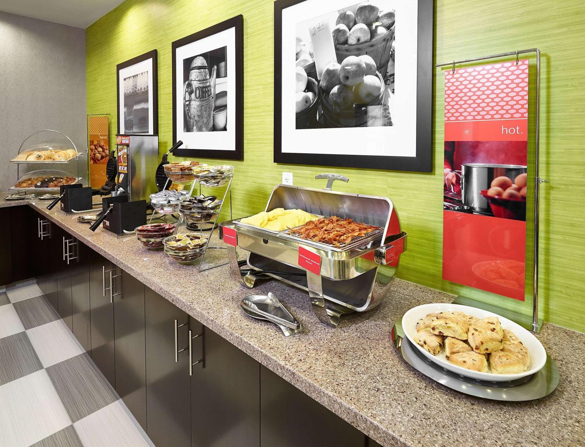 Hampton Inn By Hilton Calgary Airport North Dış mekan fotoğraf