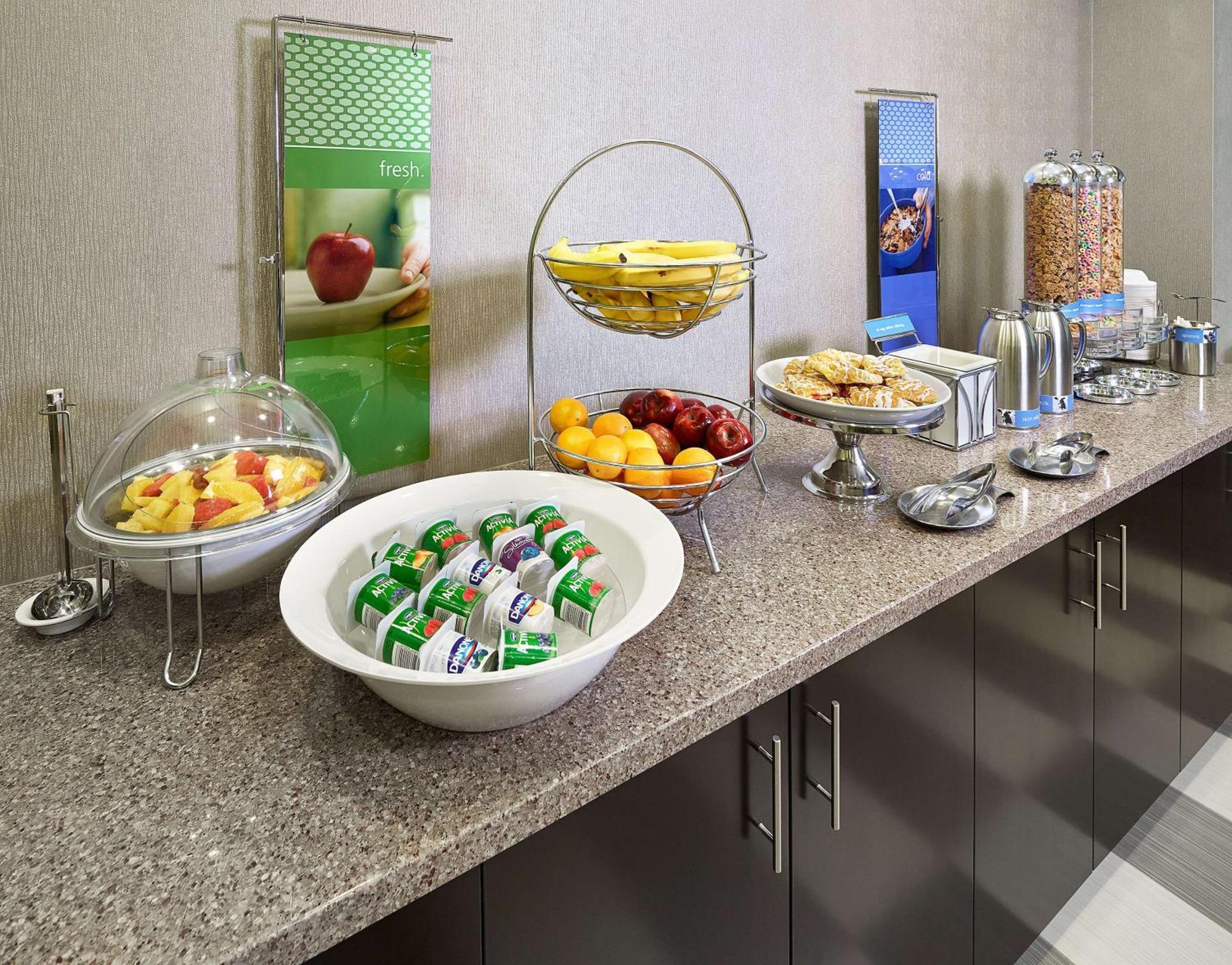 Hampton Inn By Hilton Calgary Airport North Dış mekan fotoğraf
